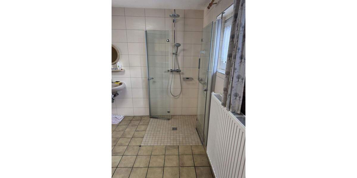 Alles was das Herz begehrt - Freistehendes Ein- Zweifamiliendomizil mit paradiesischem Garten 9 zimmer