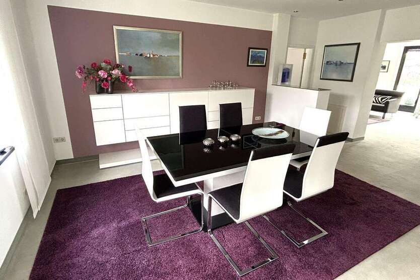 Wohnung zum Kaufen in Krefeld 598.000 € 196.26 m²