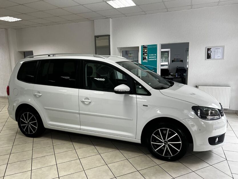 VW Touran 171.770 km 8.999 € Dinslaken 46537