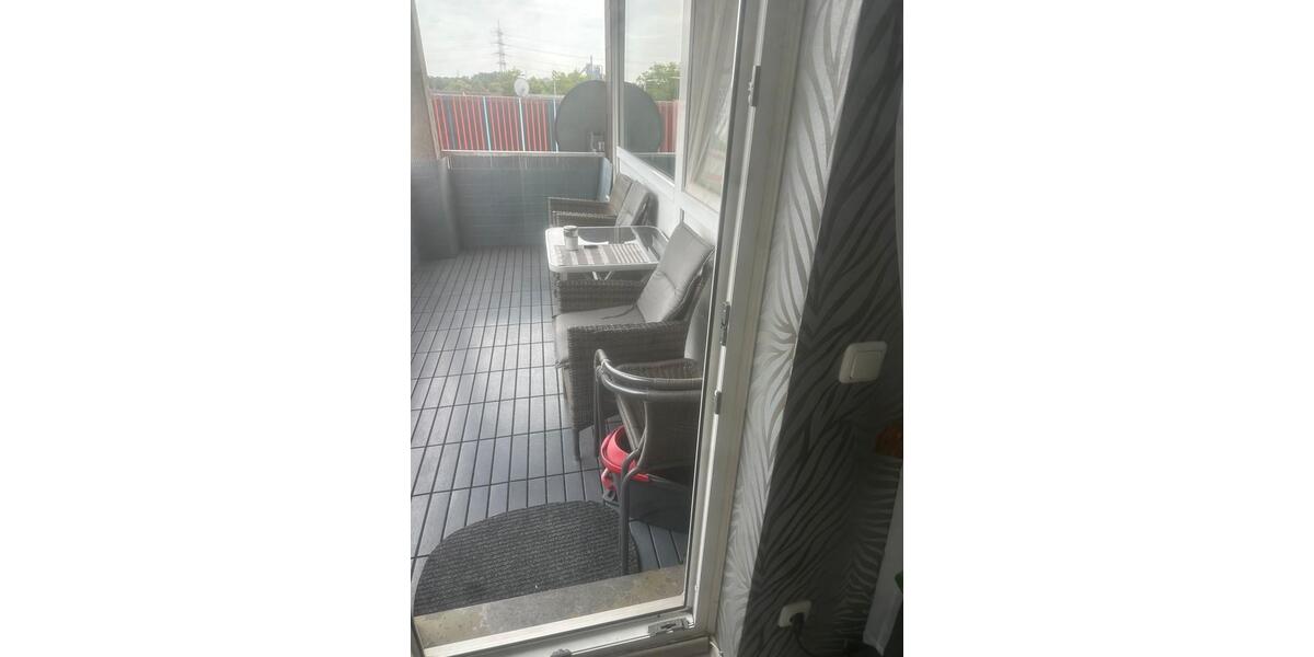 Etagenwohnung Duisburg Walsum - 5.5 Zimmer, 130 m&sup2;, 240.000&euro; | Angebot:23205437