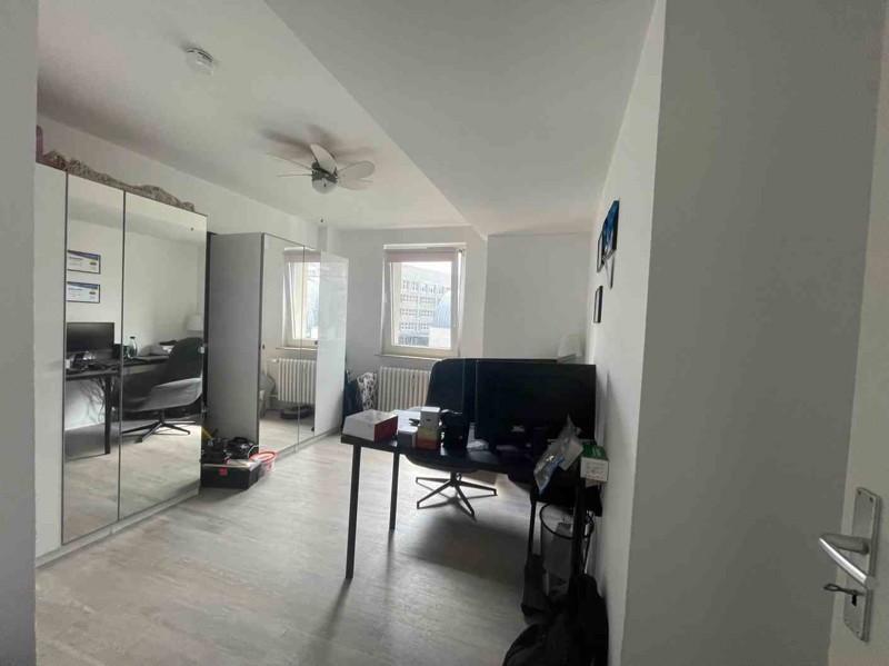 Großzügige 3-Zimmer-Wohnung mit modernem Bad und Dachterrasse (direkt am HBF) zimmer