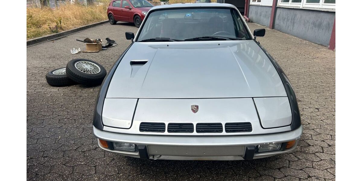 Porsche 924 67.000 km 9.999 &euro; Erkrath 40699