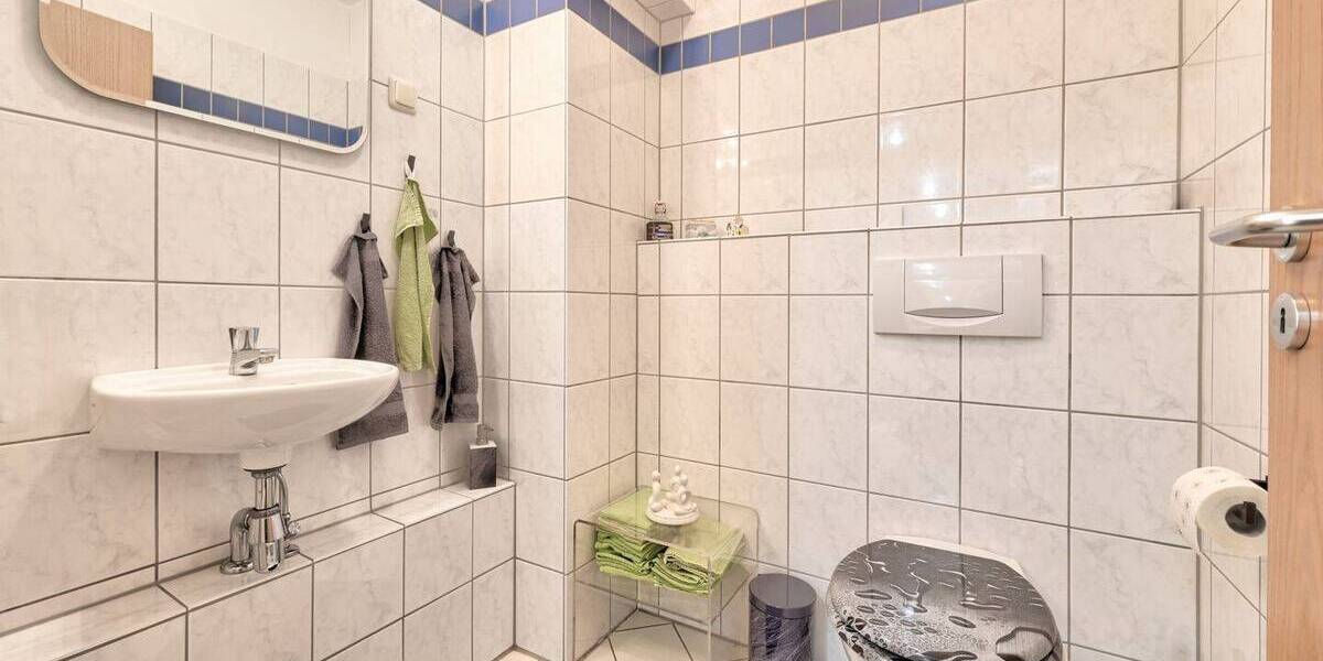 Etagenwohnung Duisburg Neudorf-Süd - 3 Zimmer, 77 m&sup2;, 159.000&euro; | Angebot:26891484