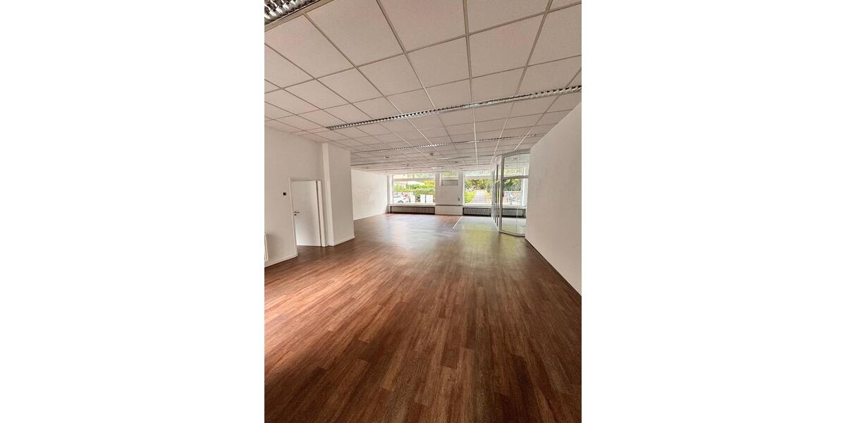 Gewerbeobjekt Essen Stadtbezirk VIII - 1.300&euro; | Angebot:26686872