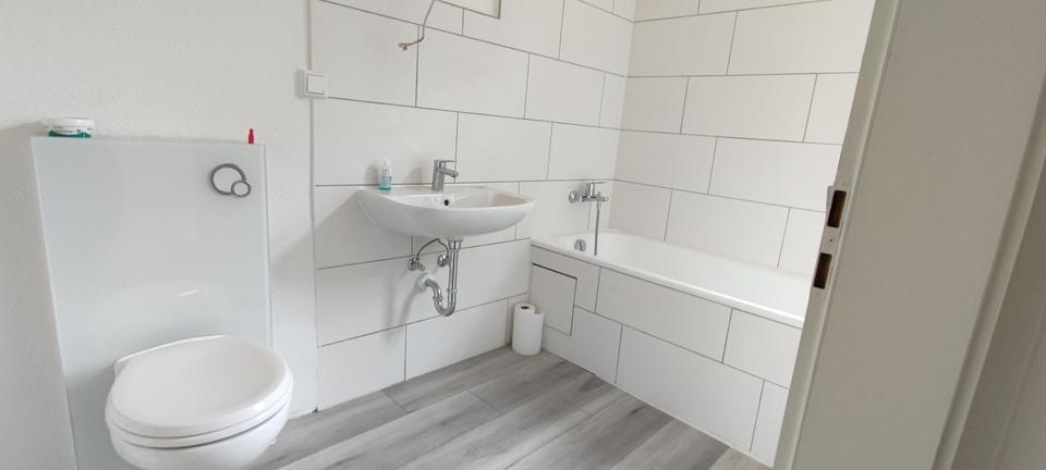 Etagenwohnung Oberhausen Biefang - 4 Zimmer, 88 m&sup2;, 1.000&euro; | Angebot:24527596