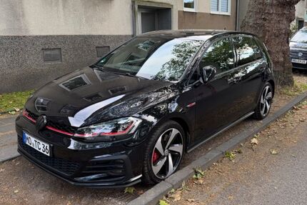 VW Golf 97.700 km 21.000 &euro; Dinslaken 46537