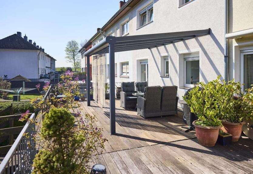 Haus zum Kaufen in Duisburg 280.000 € 160 m²