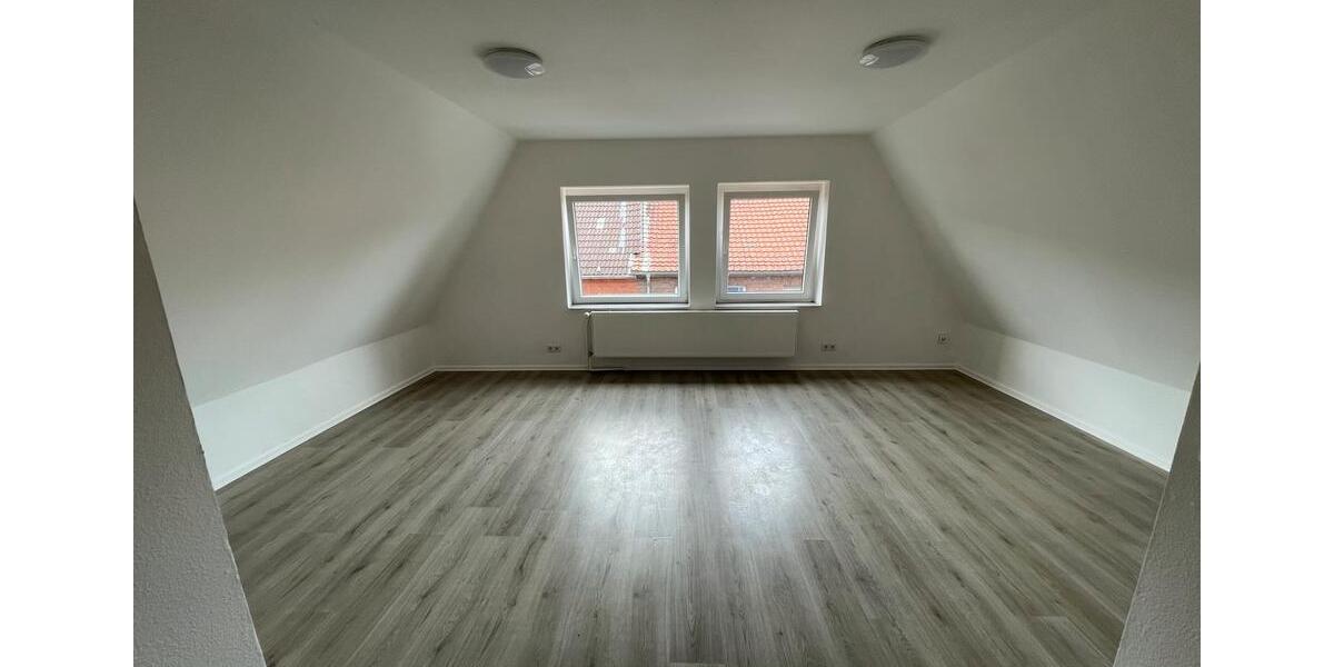 Dachgeschoßwohnung Wesel Fusternberg - 2 Zimmer, 60 m&sup2;, 780&euro; | Angebot:25416050