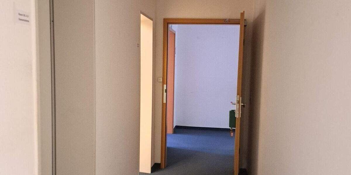 Gewerbeobjekt Duisburg Untermeiderich - 6 Zimmer, 380 m&sup2;, 3.200&euro; | Angebot:23953788