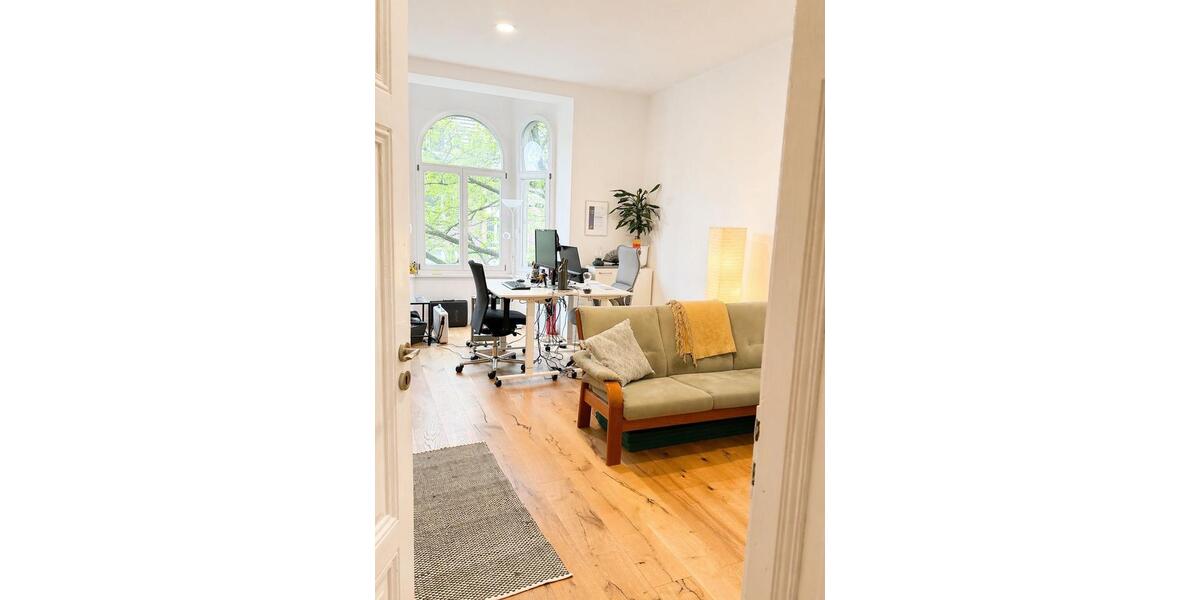 Etagenwohnung Düsseldorf Oberbilk - 3 Zimmer, 108 m&sup2;, 2.285&euro; | Angebot:26327038