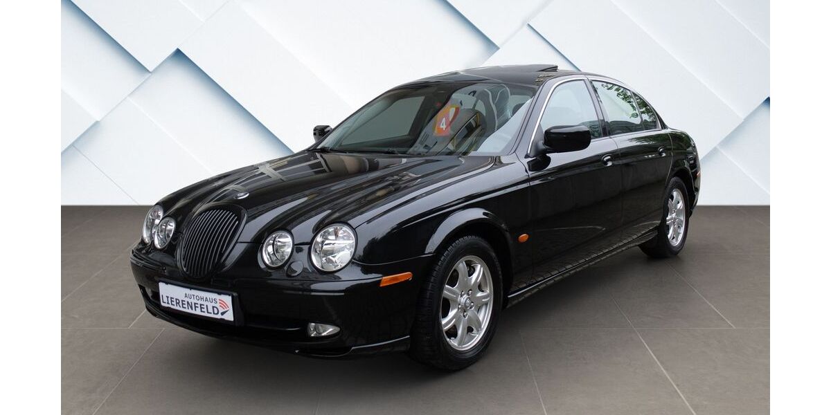 Jaguar S-Type 85.487 km 8.990 &euro; Düsseldorf 40231