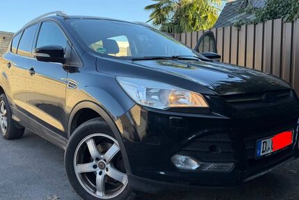 Ford Kuga 116.000 km 7.650 &euro; Düsseldorf 40589