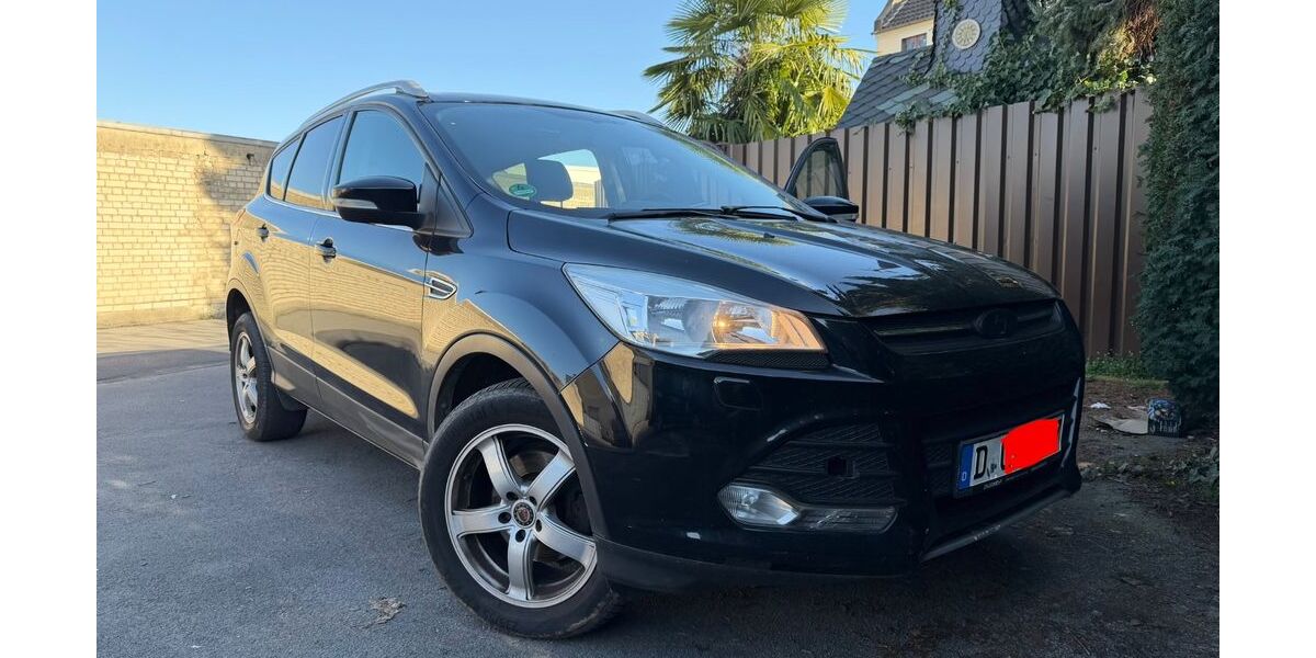 Ford Kuga 116.000 km 7.650 &euro; Düsseldorf 40589