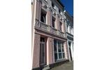 Altbau-Traum auf drei Ebenen mit Garten