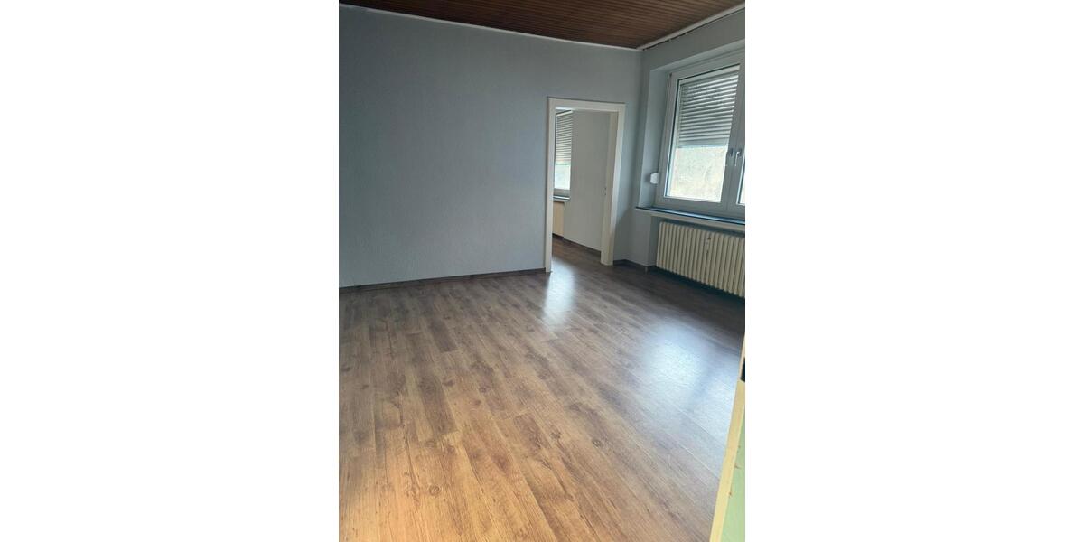 Etagenwohnung Krefeld - 4 Zimmer, 99 m&sup2;, 1.000&euro; | Angebot:26310424