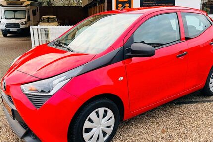 Toyota Aygo (X) 30.000 km 10.980 &euro; Moers 47445
