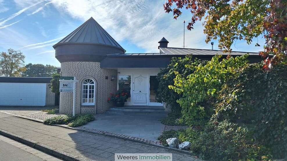 Haus zum Kaufen in Grefrath 685.000 € 176 m² 3 zimmer