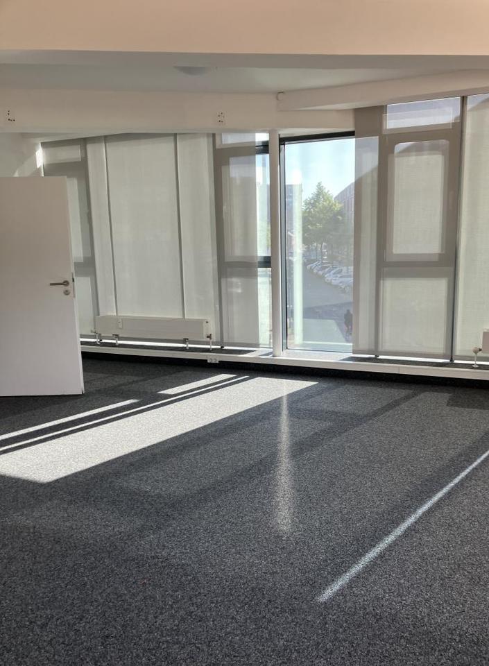 Workspace am Wasser - Großzügige Bürofläche am Innenhafen zimmer