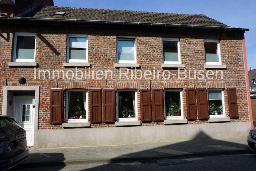 Haus zum Kaufen in Mönchengladbach 349.000 € 168 m²