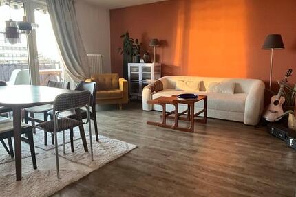 Wohnung Düsseldorf Stadtbezirk 2 - 2.5 Zimmer, 90 m&sup2;, 1.500&euro; | Angebot:24421846