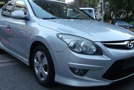 Hyundai i30 150.600 km 3.900 &euro; Essen 45276