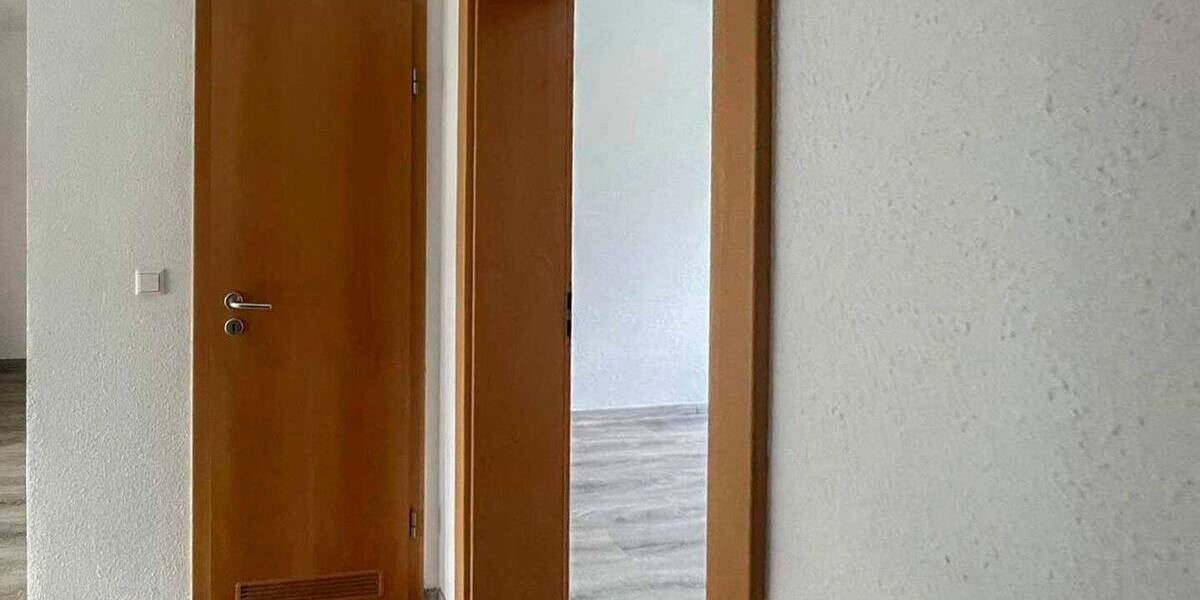 Etagenwohnung Dinslaken Bruch - 6 Zimmer, 152 m&sup2;, 311.000&euro; | Angebot:26128571