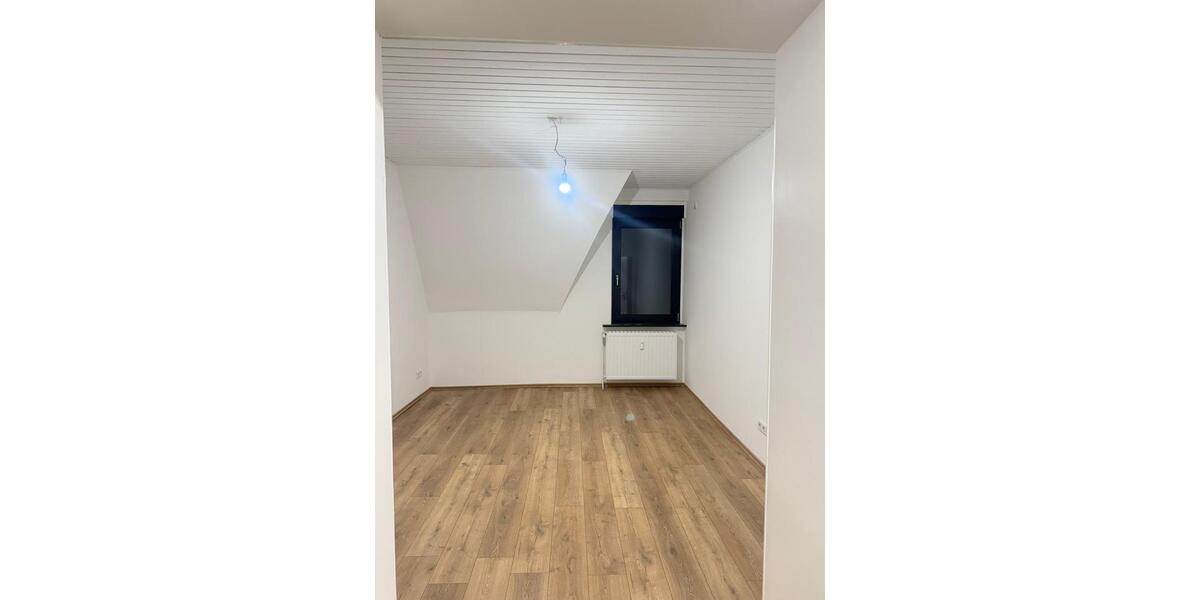 Etagenwohnung Oberhausen Alsfeld - 4 Zimmer, 85 m&sup2;, 1.300&euro; | Angebot:25433320