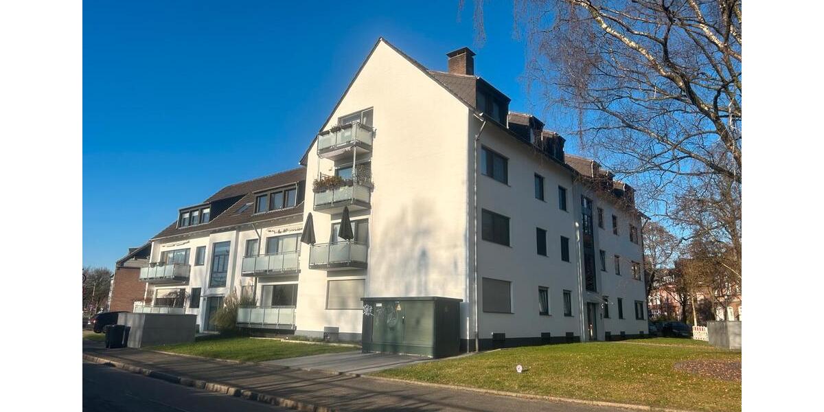 Dachgeschoßwohnung Krefeld Gellep-Stratum - 3 Zimmer, 61 m&sup2;, 198.500&euro; | Angebot:25255118