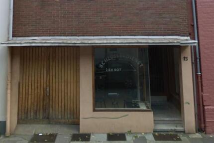 Lagerhalle 300m² auf 2 Ebene mit kleines Ladenlokal zimmer