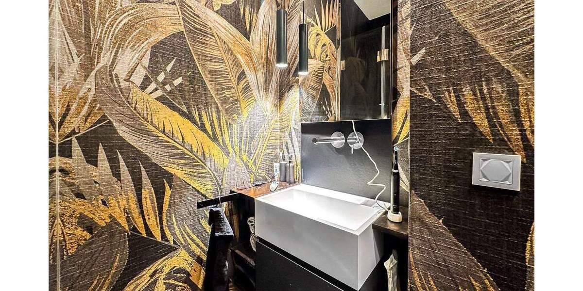 Terrassenwohnung Düsseldorf Friedrichstadt - 3 Zimmer, 130 m&sup2;, 2.470&euro; | Angebot:24907869