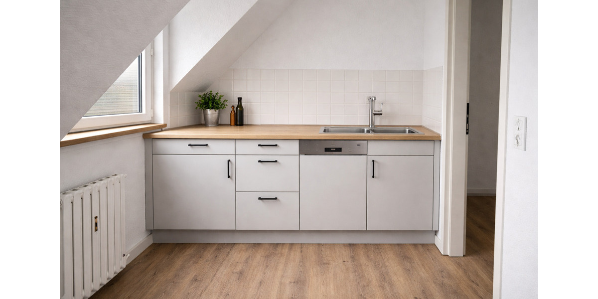 Dachgeschoßwohnung Duisburg Hamborn - 2.5 Zimmer, 56 m&sup2;, 600&euro; | Angebot:24695954