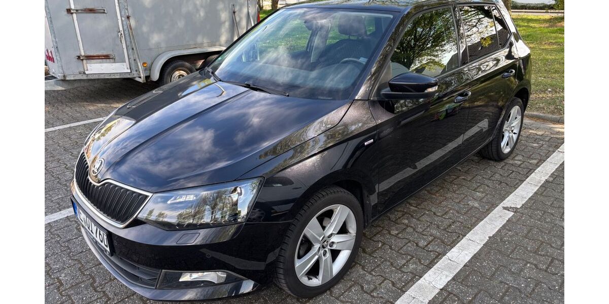 Skoda Fabia 52.000 km 8.550 &euro; Kaarst Büttgen 41564
