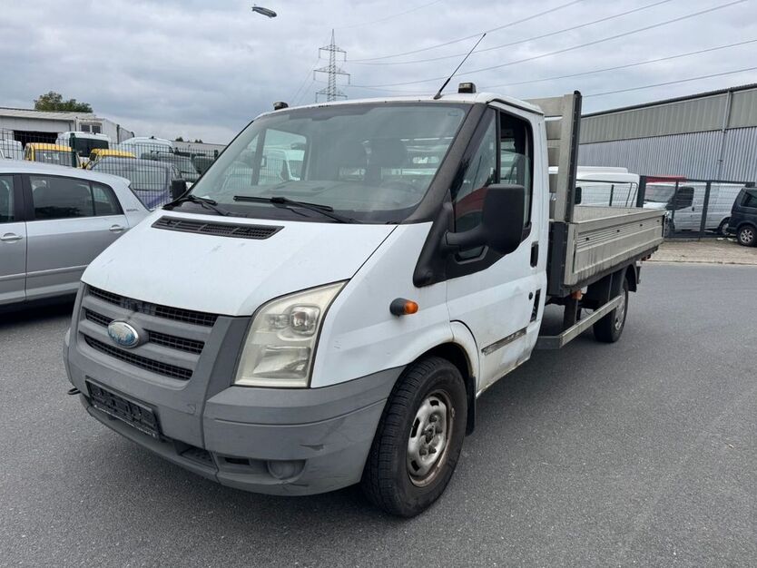 Ford Transit 147.000 km 3.500 € Essen 45356