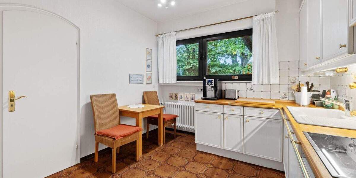 Einfamilienhaus Ratingen Hösel - 9 Zimmer, 303 m&sup2;, 1.450.000&euro; | Angebot:24462555