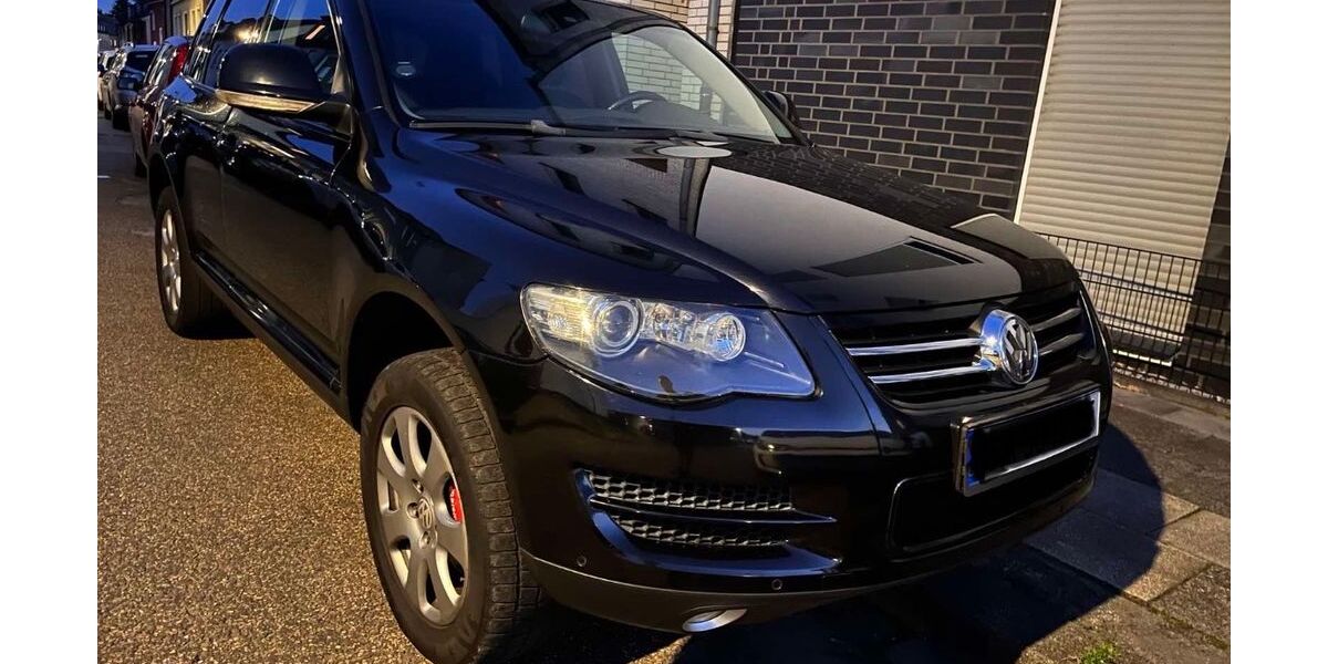 VW Touareg 236.000 km 8.900 &euro; Oberhausen 46045