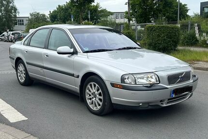 Volvo S80 186.000 km 790 &euro; Neuss 41460