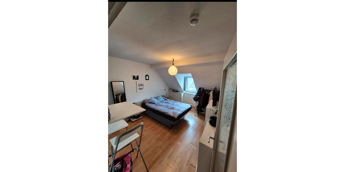 Dachgeschoßwohnung Düsseldorf Stadtbezirk 3 - 1 Zimmer, 17 m&sup2;, 675&euro; | Angebot:25287787