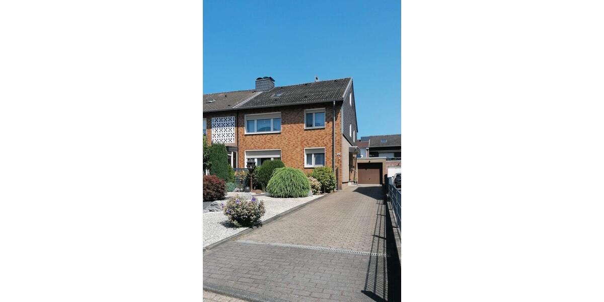 Mehrfamilienhaus, Wohnhaus Voerde (Niederrhein) - 595.000&euro; | Angebot:27156472