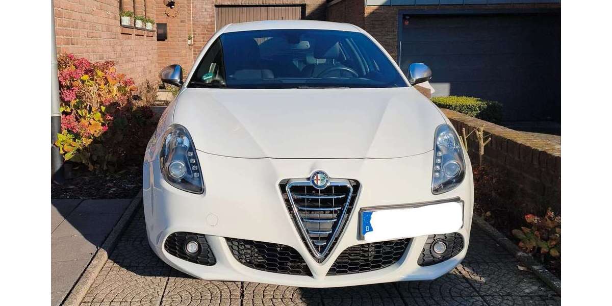 Alfa Romeo Giulietta 84.000 km 8.199 € Kempen 47906