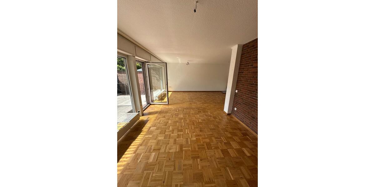 Reihenhaus Meerbusch Kierst - 5.5 Zimmer, 135 m&sup2;, 1.799&euro; | Angebot:26020623