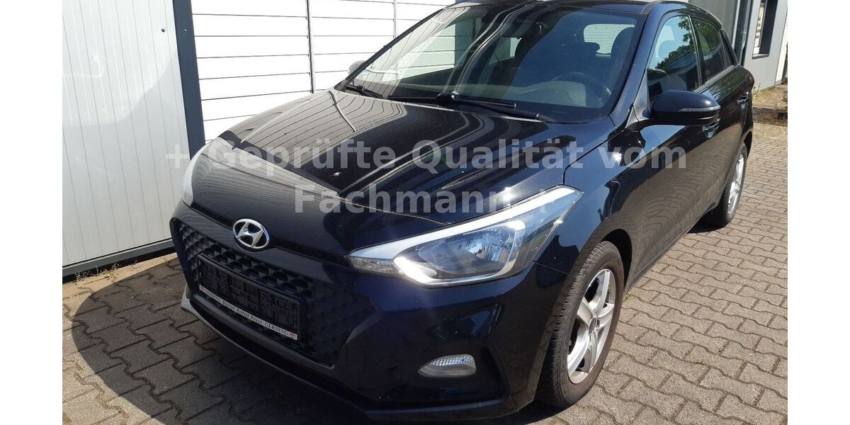 Hyundai i20 43.742 km 9.555 &euro; Dorsten 46282