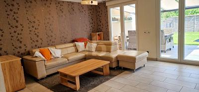MODERNISIERT & GENÜGEND PLATZ IN RUHIGER WOHNLAGE
