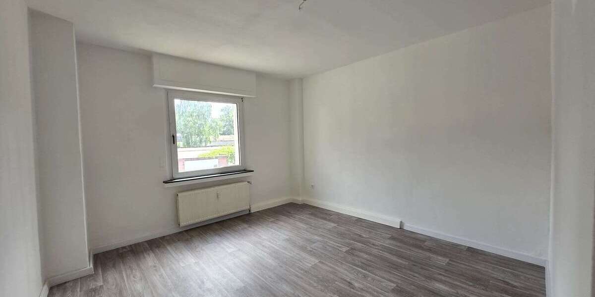 Einfamilienhaus Duisburg Hamborn - 3 Zimmer, 90 m&sup2;, 975&euro; | Angebot:27076825