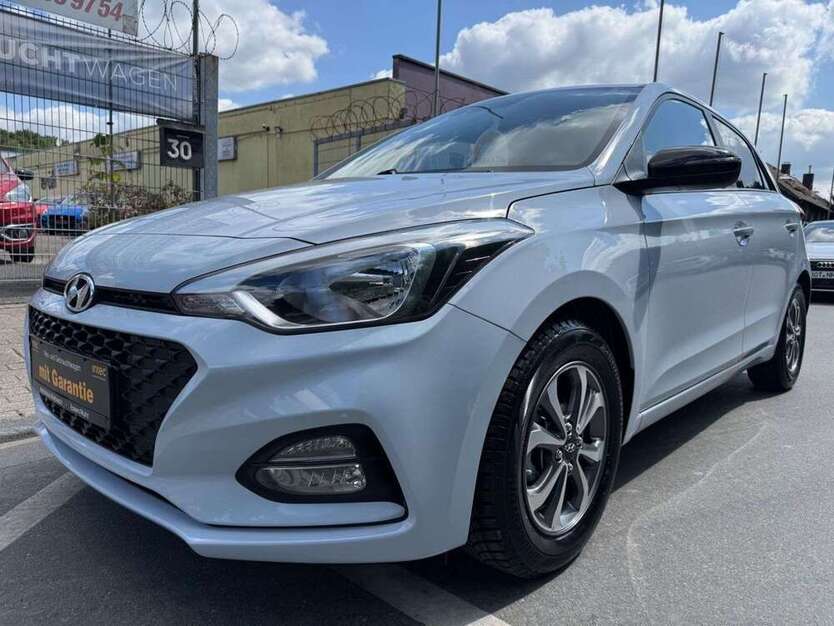 i20