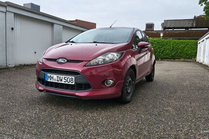 Ford Fiesta 251.000 km 1.950 &euro; Mülheim an der Ruhr 45472