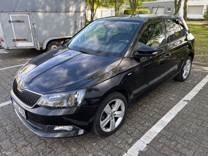 Skoda Fabia 52.000 km 9.600 € Kaarst Büttgen 41564