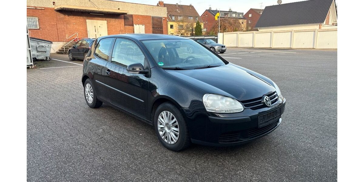 VW Golf 240.000 km 1.290 &euro; OBERHAUSEN 46145