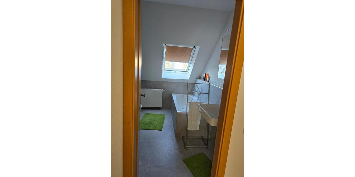 Dachgeschoßwohnung Duisburg Hochheide - 3 Zimmer, 58 m&sup2;, 590&euro; | Angebot:26206899