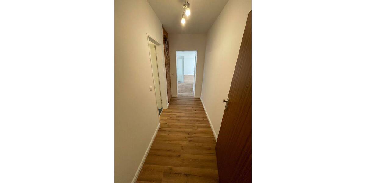 Etagenwohnung Duisburg Hochheide - 2 Zimmer, 68 m&sup2;, 589&euro; | Angebot:26799423