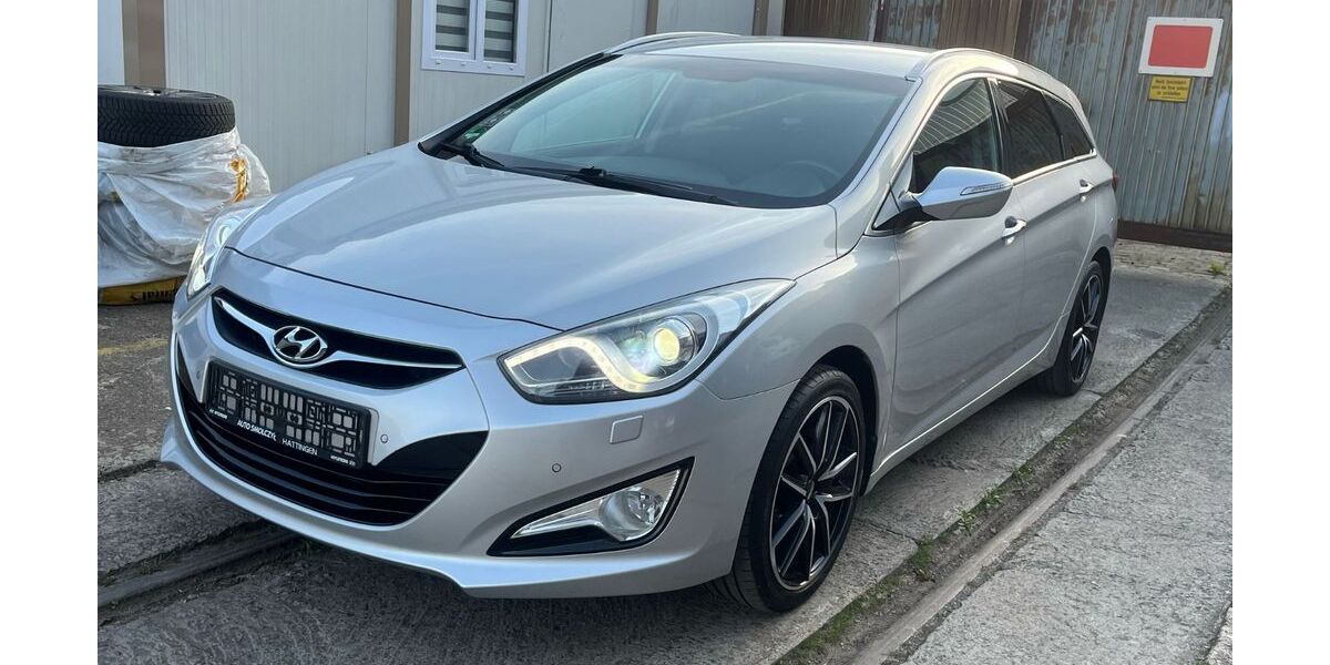 Hyundai i40 157.000 km 7.800 &euro; Hattingen 45525